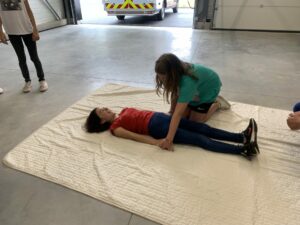 Les CM2  s’initient aux gestes de premiers secours